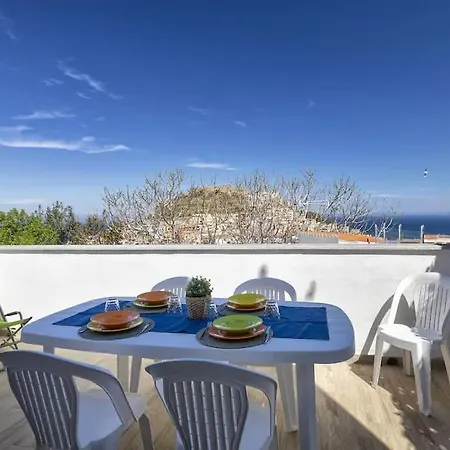 Affittasardegna-trilo Li Russ 2 * Castelsardo